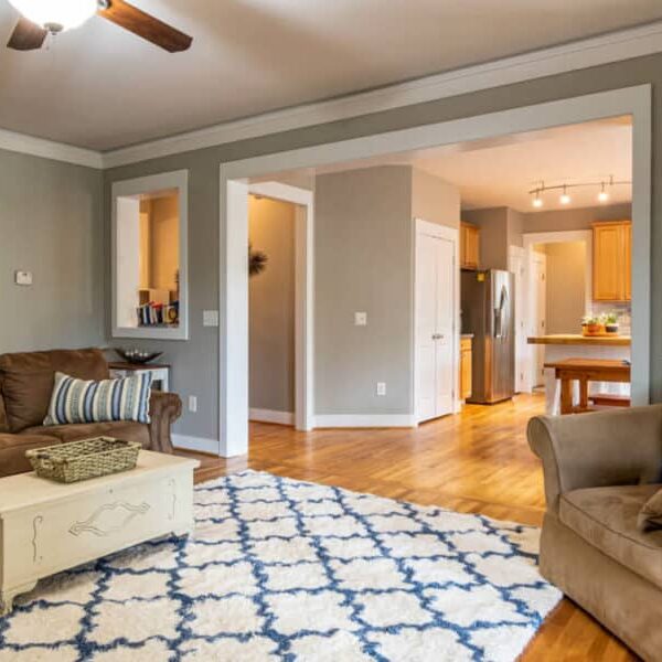 How to Create a Minimalist Home Office for Maximum Productivity